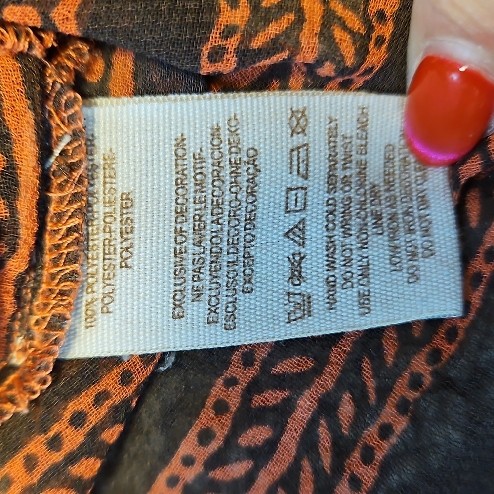 Free People Feather In The Wind Top In Blood Orange - Picture 7 of 9